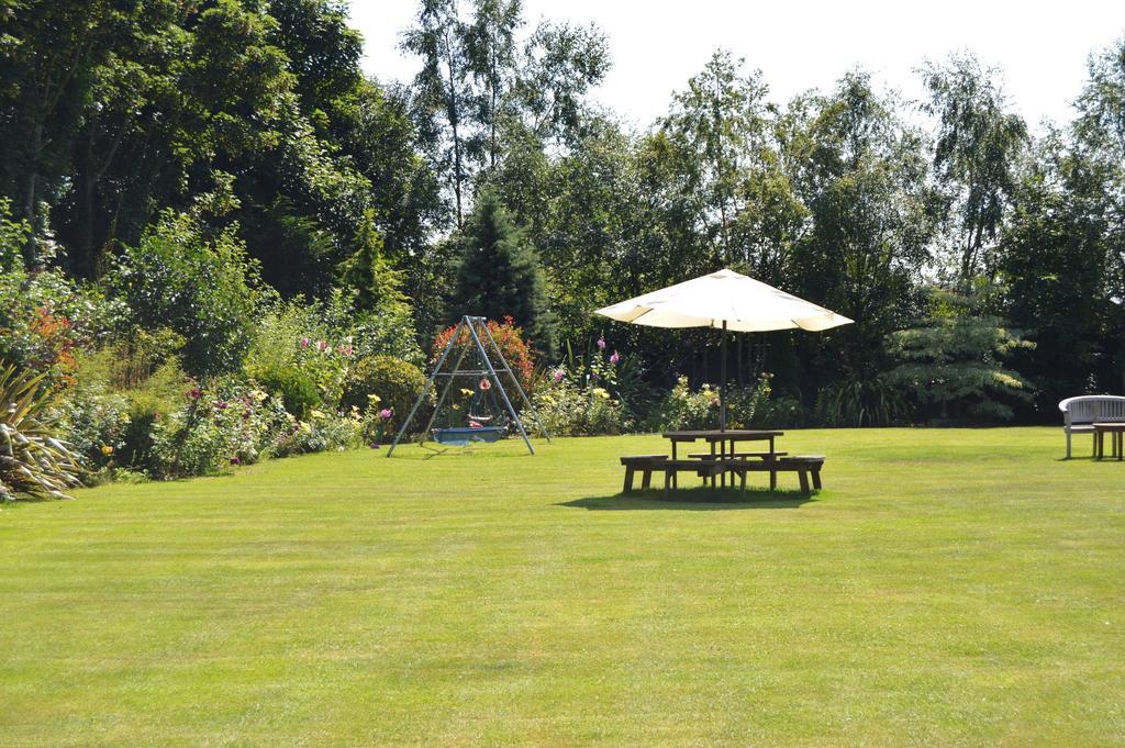 Beechwood Country House Hostal Malahide Exterior foto